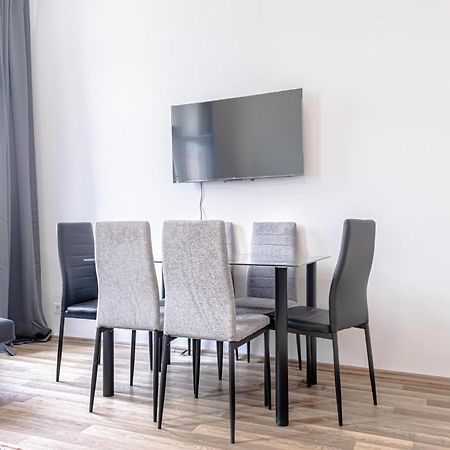 Explore Vienna 2Br And 1Lr Retreat Near Westbahnhof ภายนอก รูปภาพ