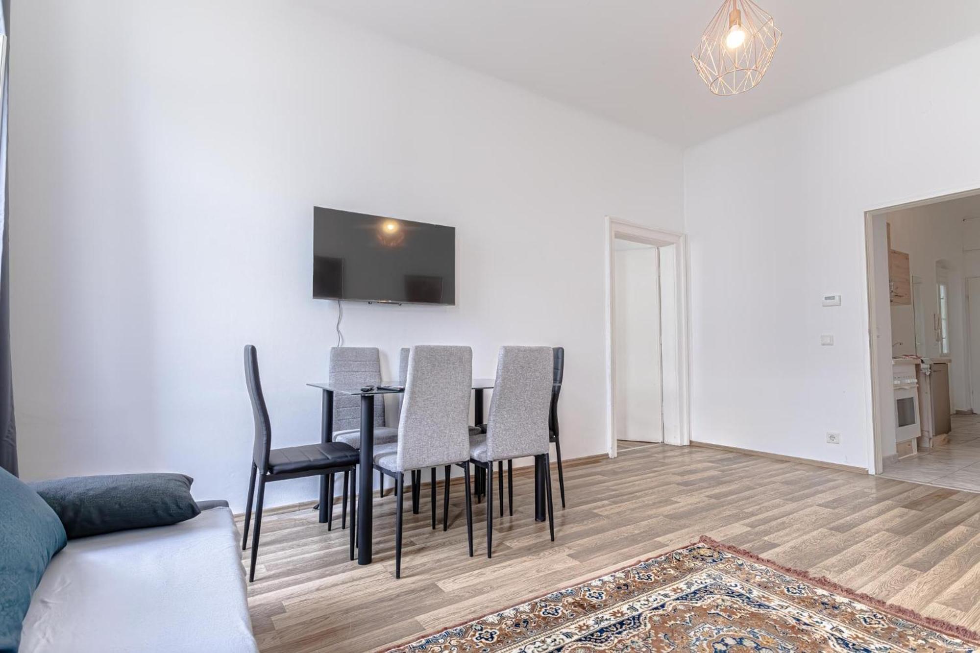 Explore Vienna 2Br And 1Lr Retreat Near Westbahnhof ภายนอก รูปภาพ