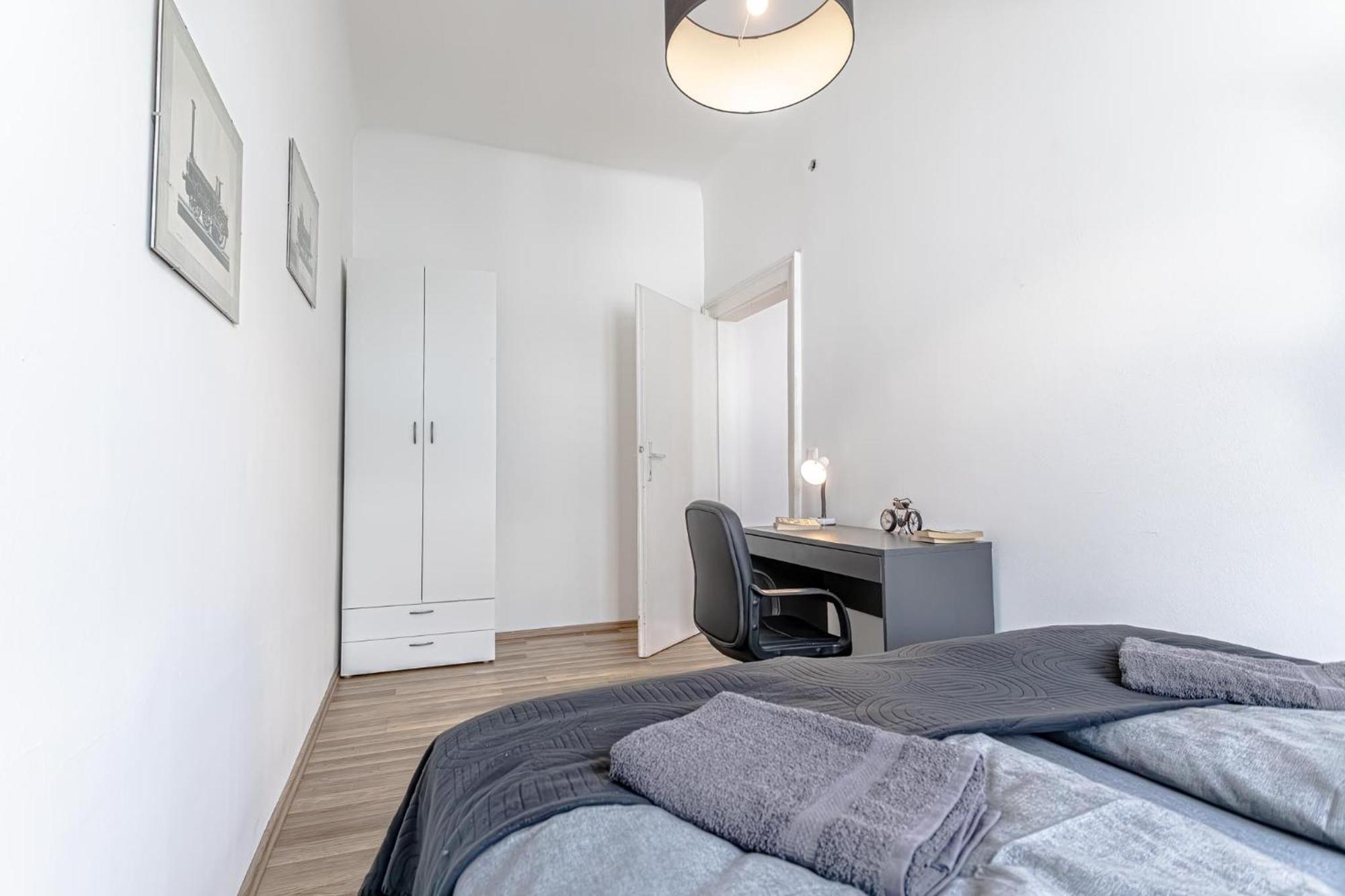 Explore Vienna 2Br And 1Lr Retreat Near Westbahnhof ภายนอก รูปภาพ