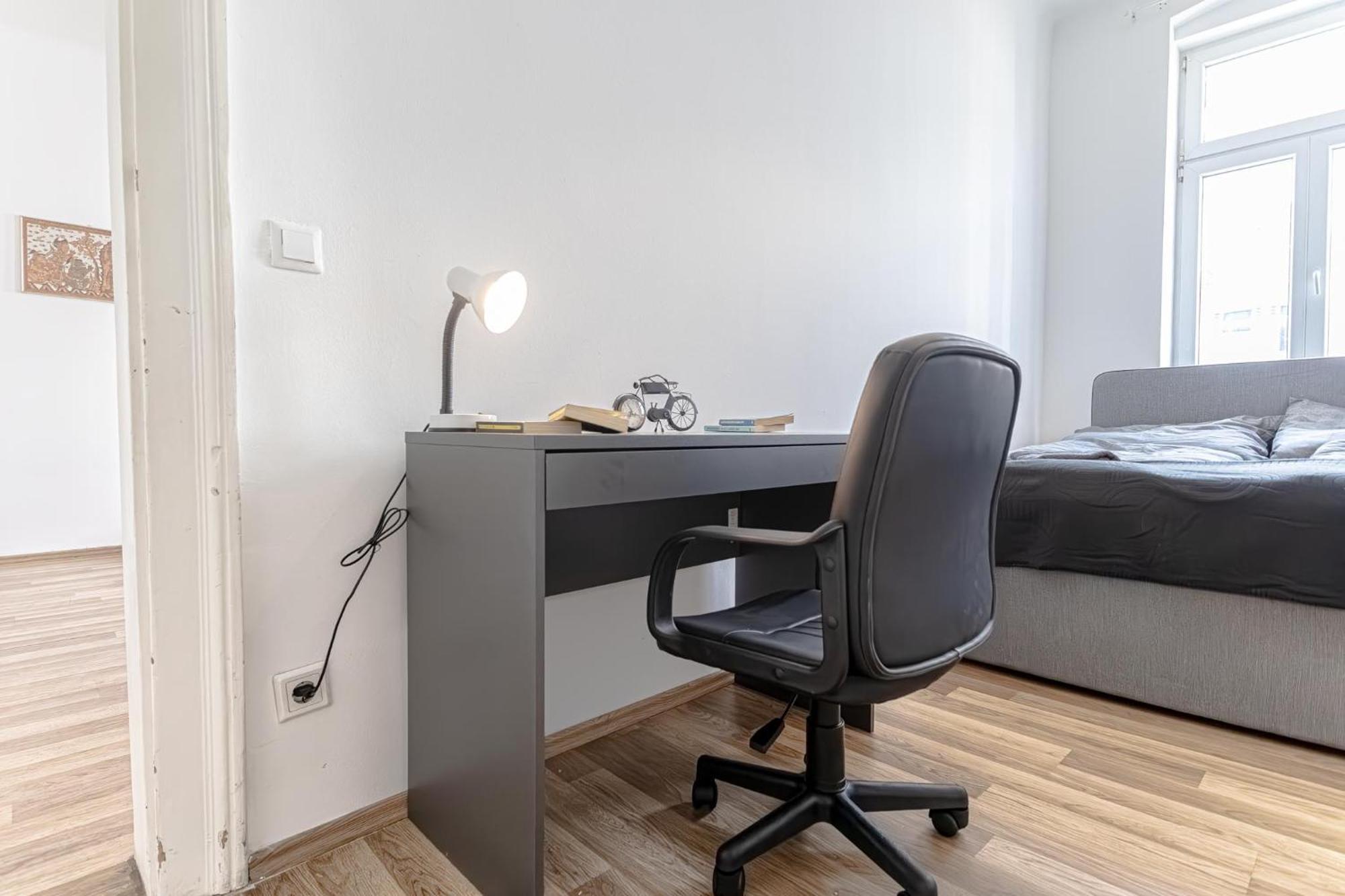 Explore Vienna 2Br And 1Lr Retreat Near Westbahnhof ภายนอก รูปภาพ